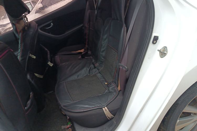 Used Hyundai Elantra (5th Generation / Langdong) 2015 1.6L Automatic Leading Model Left Rear Seat