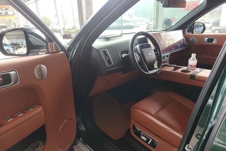 Used Li Auto L8 2023 Max model
