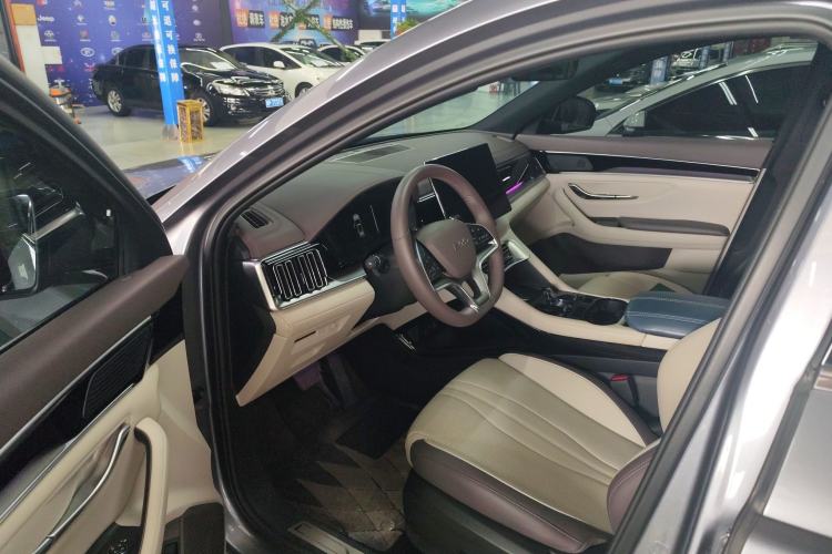 Used BYD Song PLUS New Energy 2025 DM-i 160KM Flagship Model Driver Seat