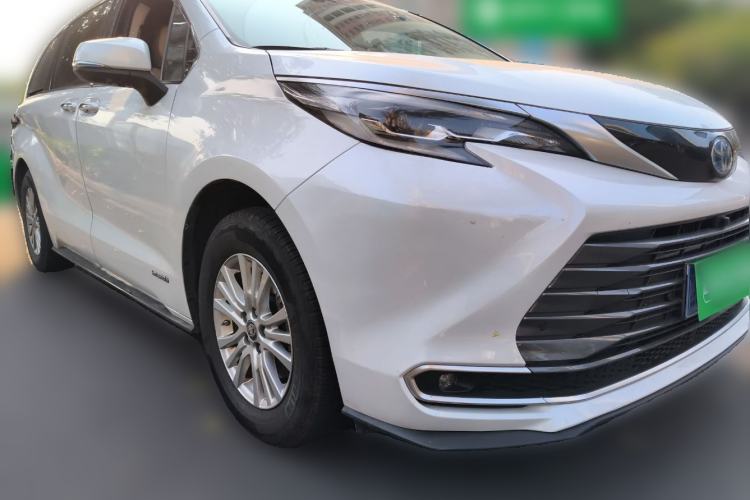 Used Toyota SIENNA 2021 2.5L Hybrid Luxury Edition