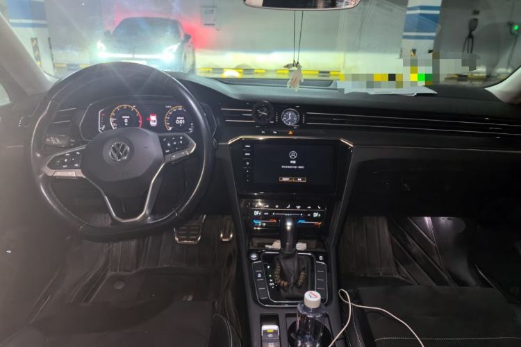 Used Volkswagen Magotan 2020 380TSI DSG Luxury Version Center Console