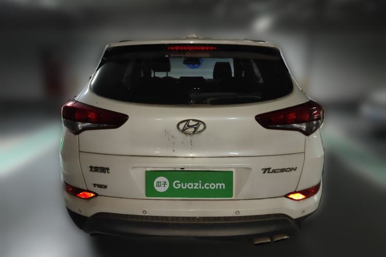 Used Hyundai Tucson 2015 1.6T Dual-Clutch Two-Wheel-Drive Smart Model Rear
