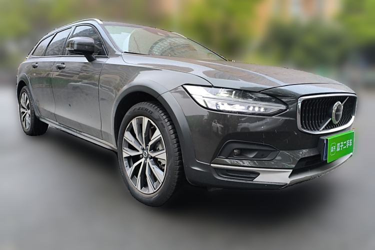Used Volvo V90 2021 Cross Country B5 AWD Smart Range Edition