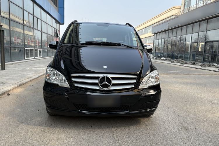 Used Mercedes-Benz Viano 2013 3.0L Comfort Edition Exterior 1
