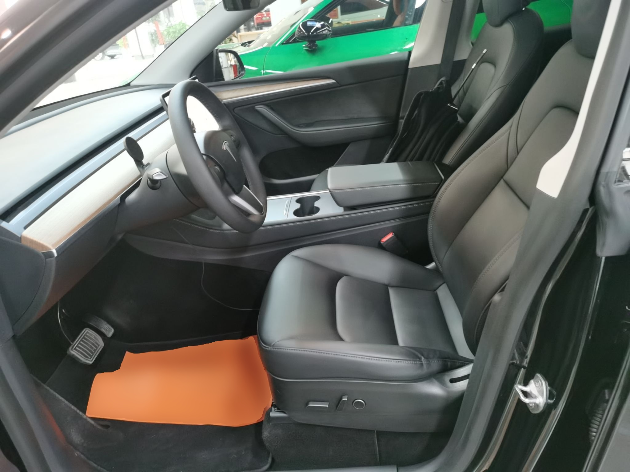 Interior delantero