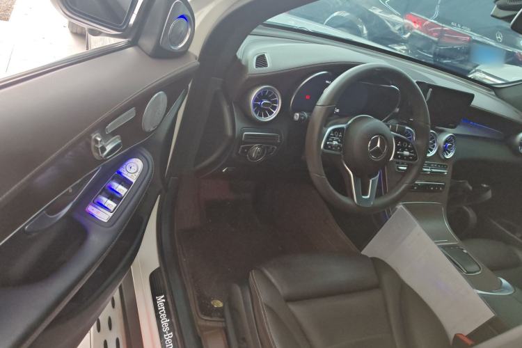 Used Mercedes-Benz GLC 2020 Facelift GLC 260 L 4MATIC Luxury Edition Driver Seat