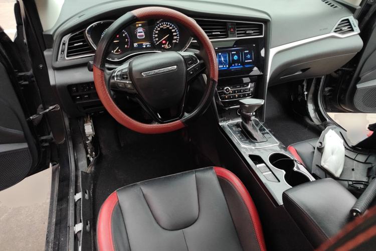 Used Venucia D60 2019 1.6L XL CVT Smart Connect Elite Edition