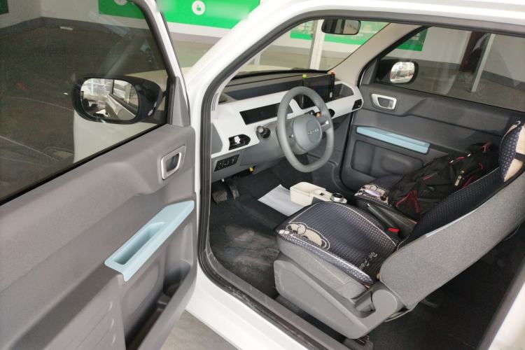 Used Geely Galaxy Panda 2024 Panda Mini 200km Longteng PRO Edition
