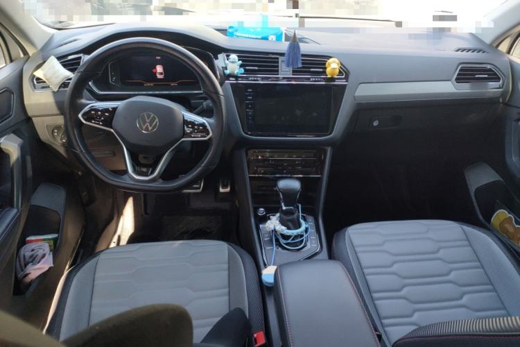Used Volkswagen Tiguan X 2021 330TSI Two-Wheel Drive Enjoyment Version Center Console