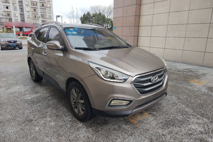 Used Hyundai ix35 2015 2.0L Automatic 2WD Smart Type China IV