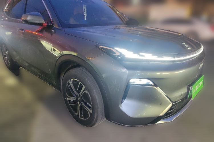 Used Geely Galaxy Xingjian 7 EM-i 2025 120km Exploration+ Version Front Right 45 Deg