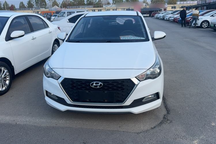 Used Hyundai Verna RV 2017 1.4L Automatic Cool Edition GLS China V Emission Standard
