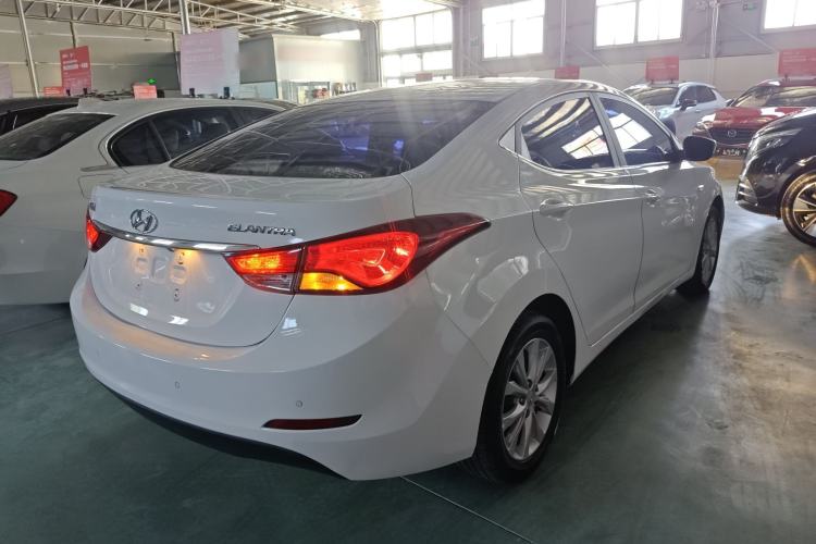 Used Hyundai Elantra (5th Generation / Langdong) 2016 1.6L Automatic Smart Version Rear Right 45 Deg