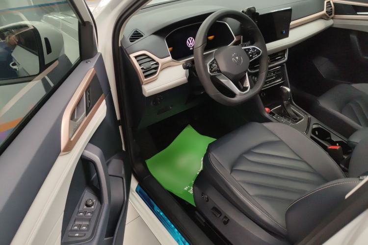 Used Volkswagen Tharu 2023 300TSI Two-Wheel-Drive Moonlight Edition Driver Seat