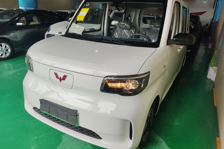 Used Wuling Zhiguang New Energy 2025 Comfort Model