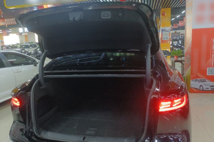 Used VOYAH PASSION 2024 PHEV Four-Wheel Drive Ultra-Long Range Flagship Model
