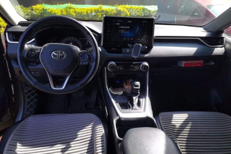 Used Toyota RAV4 2020 2.0L CVT 4x4 Trend Edition
