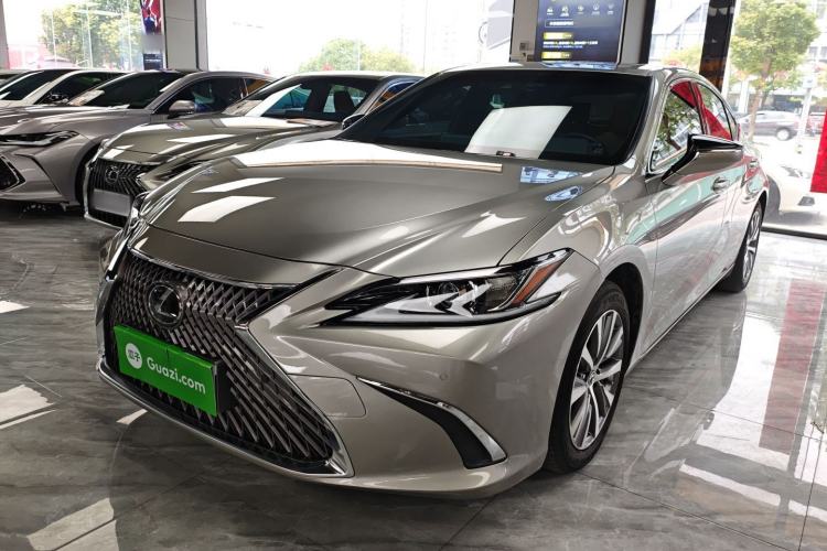 Used Lexus ES 2020 200 Excellence Edition