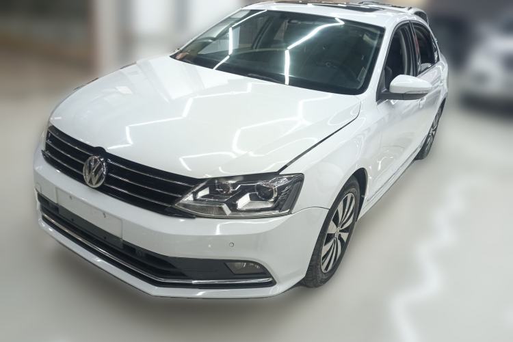 Used Volkswagen Sagitar 2015 230TSI Automatic Luxury Model