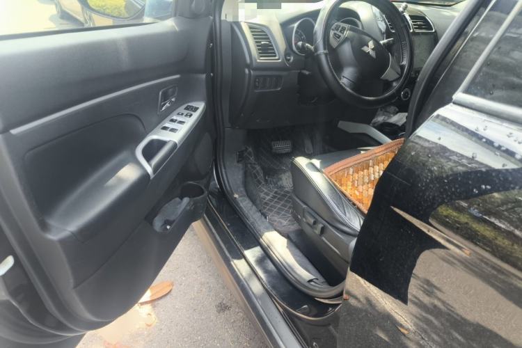 Used Mitsubishi ASX 2018 2.0L CVT Two-Wheel Drive Deluxe Edition
