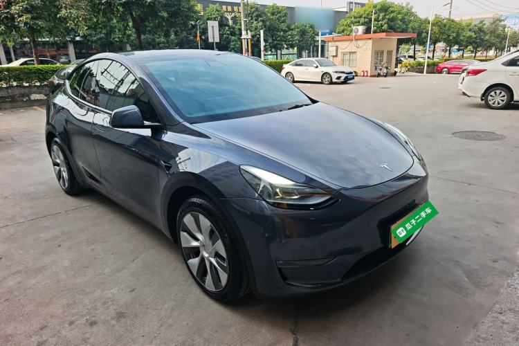 Used Tesla Model Y 2022 Long-Range All-Wheel-Drive Version