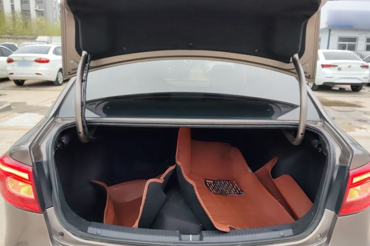 Used Bestune B30 2016 1.6L Automatic Luxury Model Trunk