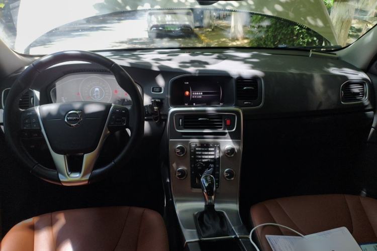 Used Volvo S60 2018 S60L T3 Smart Progress Edition
