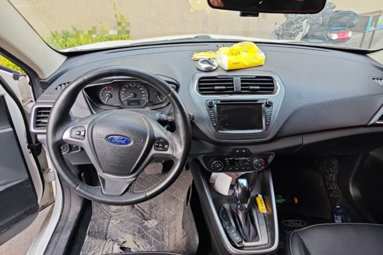 Used Ford Escort 2015 1.5L Automatic Fashion Model