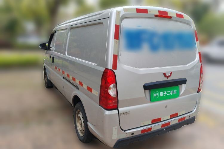 Used Wuling EV50 2021 Van Logistics Vehicle Lishen 41.6 kWh Electric Control System