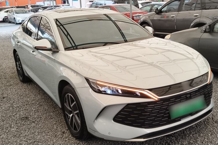 Used BYD Qin L 2024 DM-i 120KM Beyond Model Front Right 45 Deg