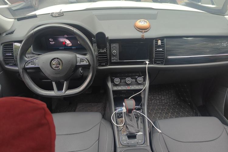 Used Skoda Kodiaq GT 2019 TSI330 Two-Wheel-Drive Luxury Edition China VI Standard Center Console