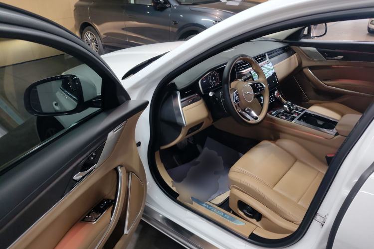 Used Jaguar XFL 2024 2.0T P250 Two-Wheel Drive Prestige Luxury Edition
