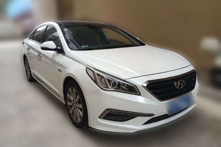 Used Hyundai Sonata 2015 1.6T GLS Smart Model Front Right 45 Deg
