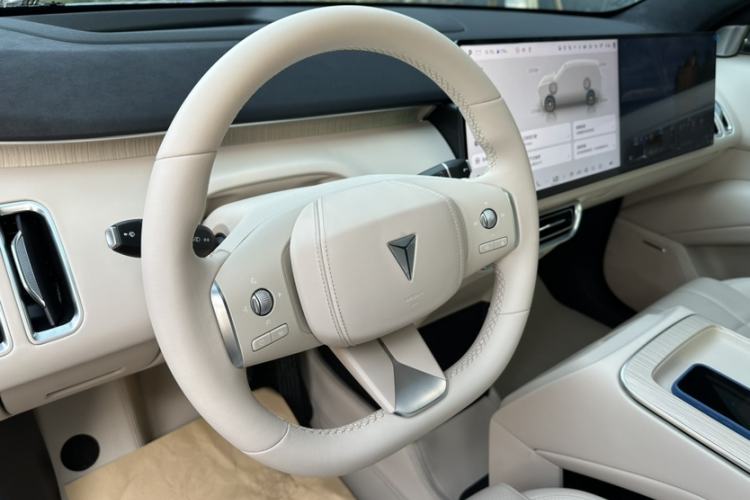 Used Deepal S09 2025 Four-Wheel Drive Ultra+ Custom Edition