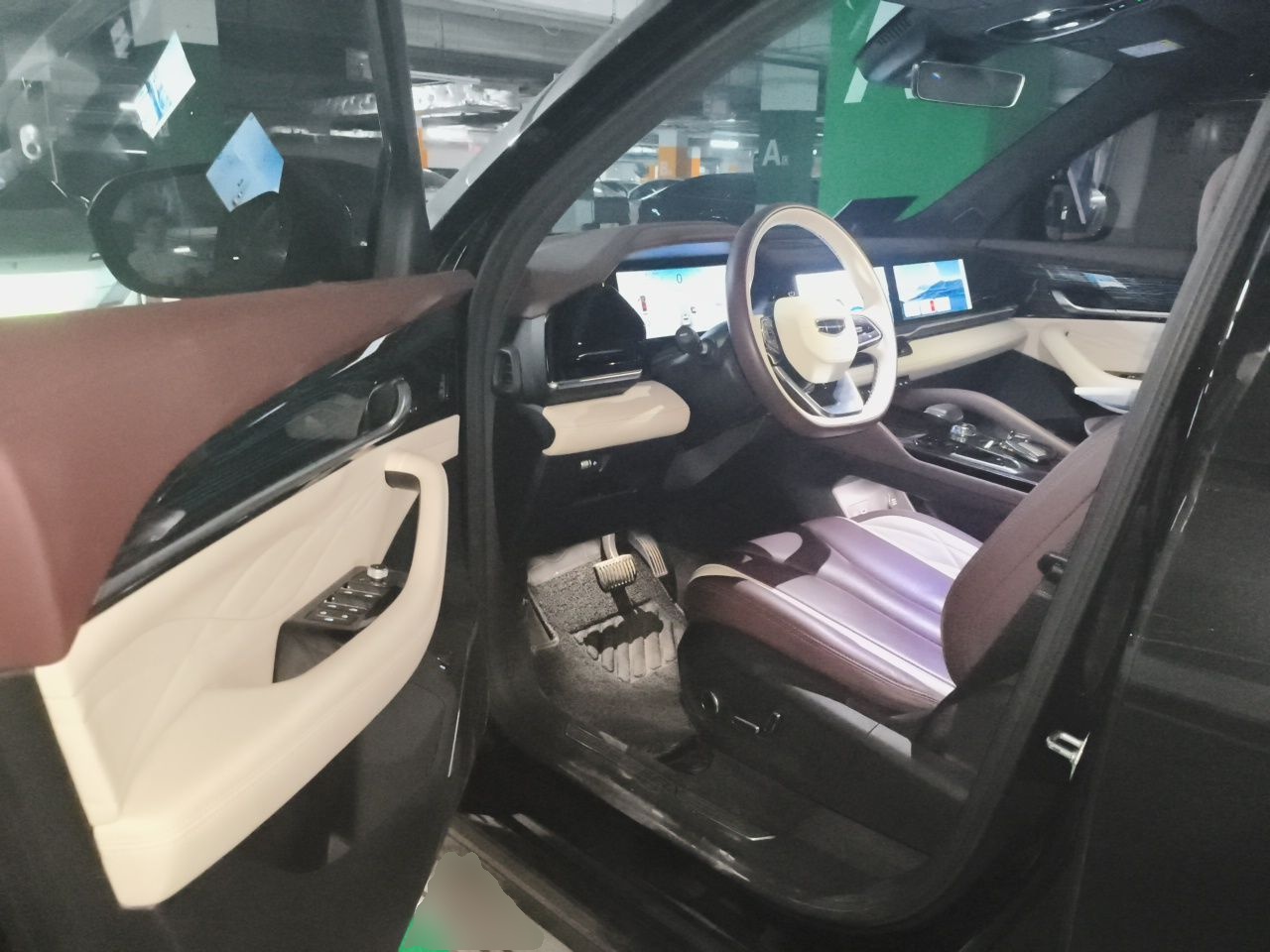 Geely Auto Monjaro L 2021 2.0TD DCT EVO Two-Wheel Drive Prestige Version — снимка 16