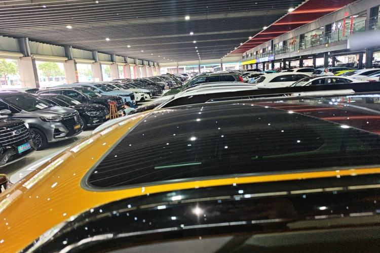 Used Formula Leopard 5 2023 Navigator Edition
