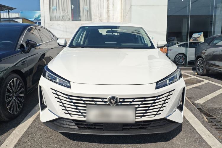 Used CHANGAN Eado PHEV 2025 Smart New Blue Whale 145KM High-Energy Edition
