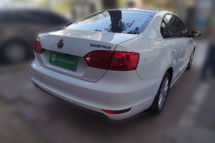 Used Volkswagen Sagitar 2014 1.6L Manual Comfort Model
