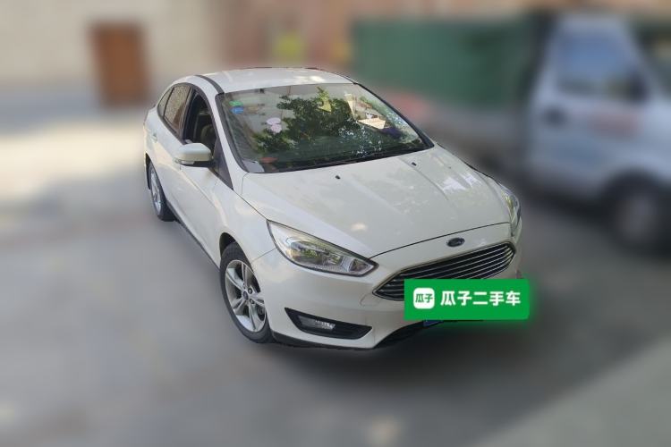Used Ford Focus 2015 Sedan 1.6L Manual Comfort Model
