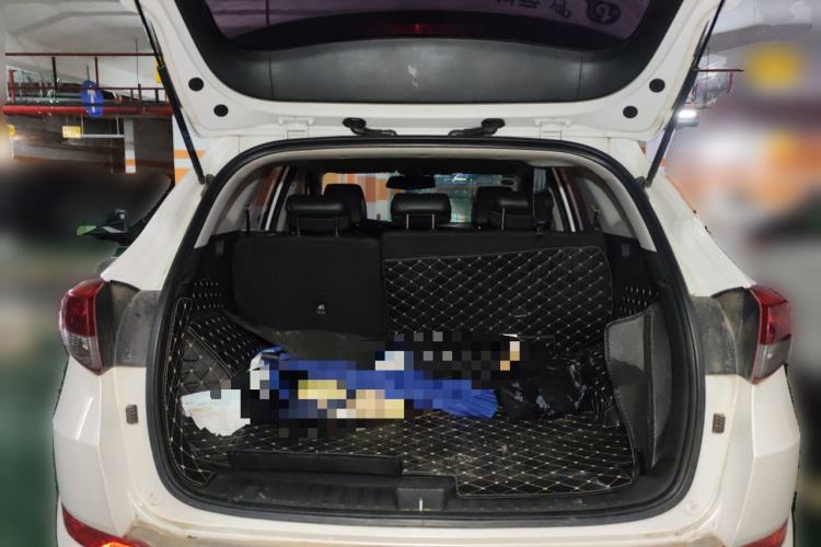 Used Hyundai Tucson 2015 1.6T Dual-Clutch Two-Wheel-Drive Smart Model Trunk