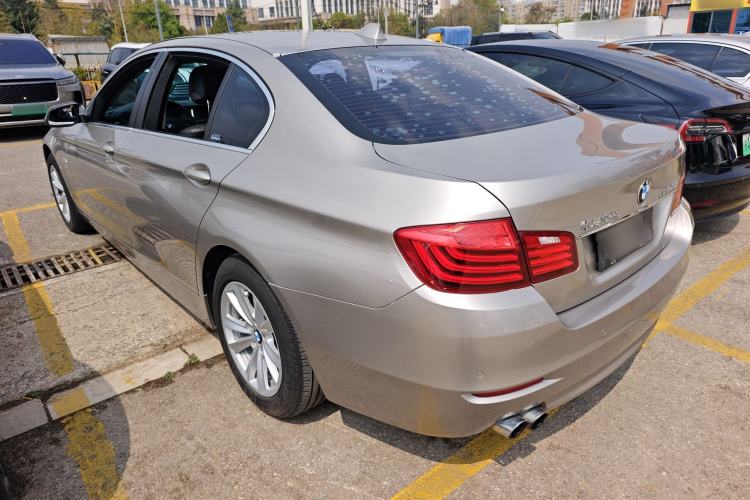 Used BMW 5 Series 2014 520Li Elegant Model
