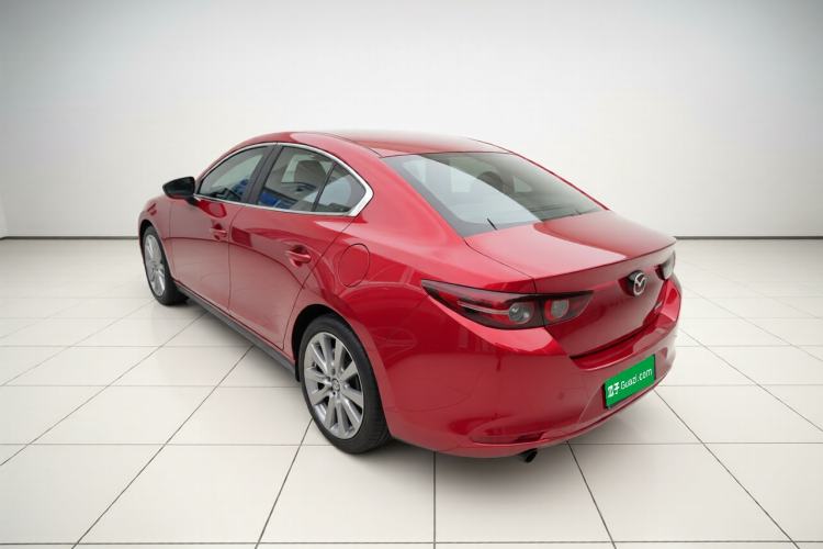 Used Mazda 3 Axela 2020 2.0L Automatic Luxury Version
