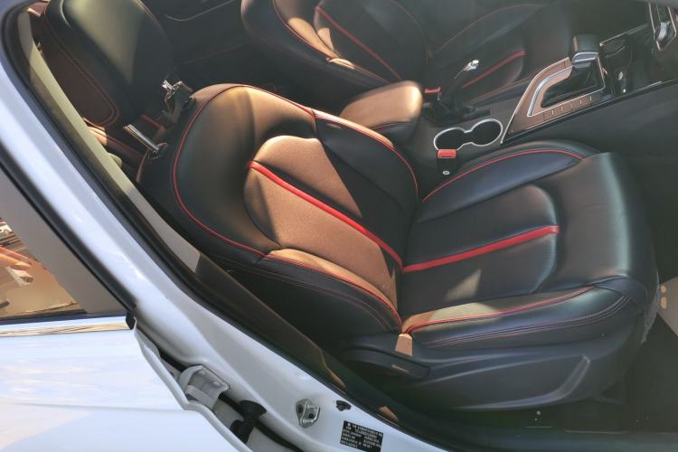 Used FORTHING Joyear X5 2017 Enjoy Series 1.6L CVT Luxury Model