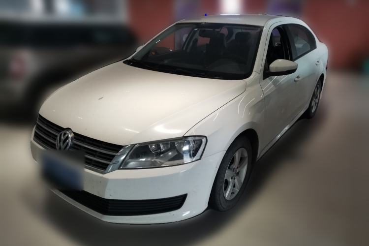 Used Volkswagen Lavida 2013 Revised Classic 1.6L Automatic Fashion Edition