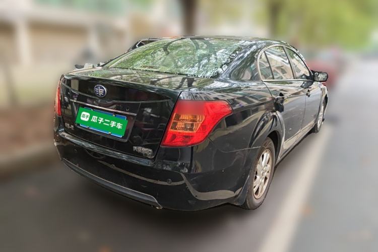 Used Bestune B50 2011 1.6L automatic with sunroof
