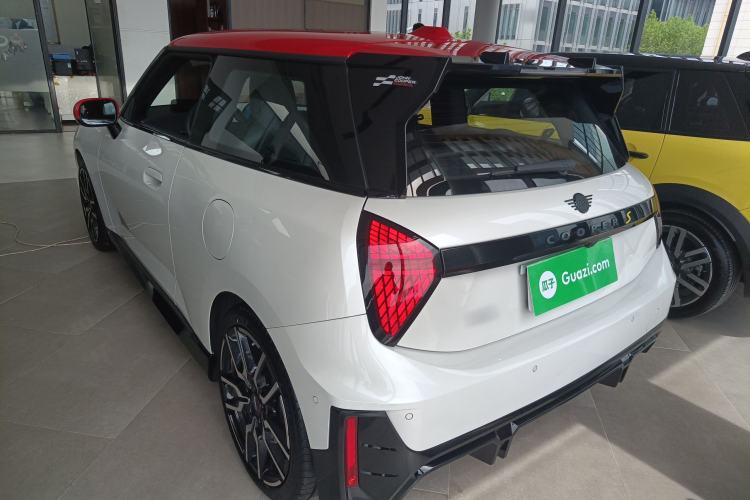 Used MINI Electric COOPER 2024 452km COOPER SE Racing Driver
