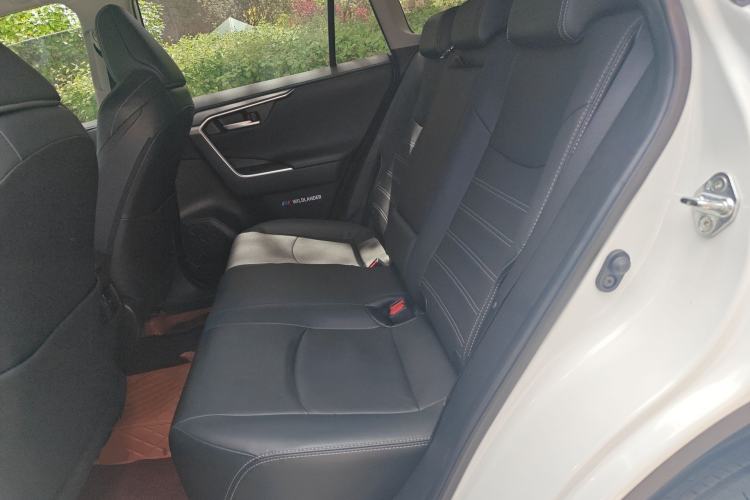 Used Toyota Wildlander 2023 2.0L CVT Four-Wheel Drive Luxury PLUS Edition Left Rear Seat