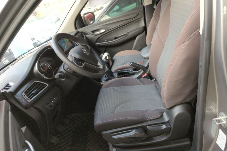 Used Baojun 730 2019 1.5T Manual Fashion Model 7-seater China VI