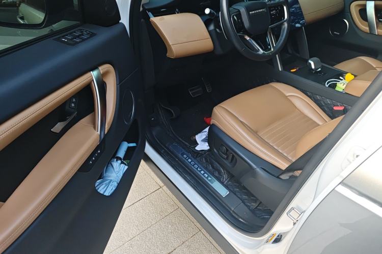 Used Land Rover Discovery Sport 2024 Luxury Custom Edition Driver Seat