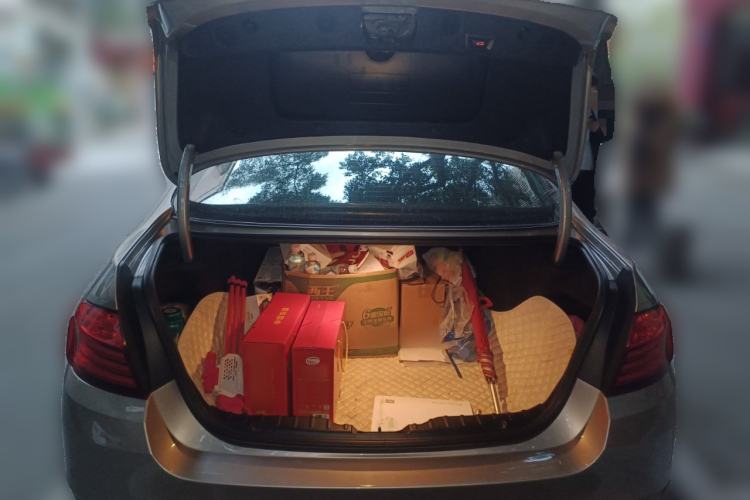 Used BMW 5 Series 2017 528Li Leading Model
